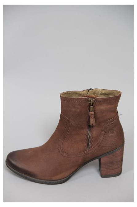 boots yokono