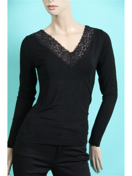 top molly bracken noir