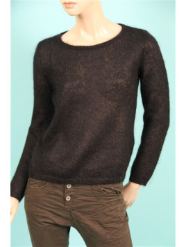 pull des petits hauts noir